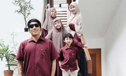 Desta Dan Natasha Rizky: Doa Rujuk Rayakan Lebaran Bersama