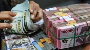 Rupiah Makin Lemah, Di Ramal Loyo Usai Libur Panjang