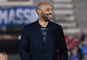 Thierry Henry Suka Nggak Sama Gaya Main Arsenal?