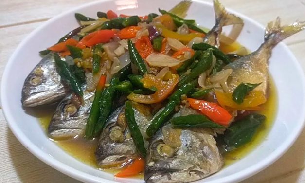 Gembung Rebus: Sensasi Kuliner Tradisional Menggoda Selera!