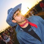 Armaan Malik Jadi Sorotan Dengan Gaya Koboi Di Coachella