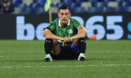 Jay Idzes Tampak Kecewa Usai Laga Sassuolo Vs Napoli