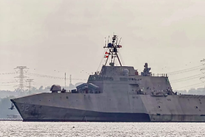 Ketegangan Memuncak: Iran-AS Baku Tembak Di Selat Hormuz