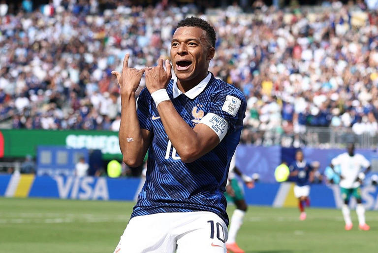 Era Ronaldo Terancam Usai Mbappé Melesat Sejajar Messi & Pelé