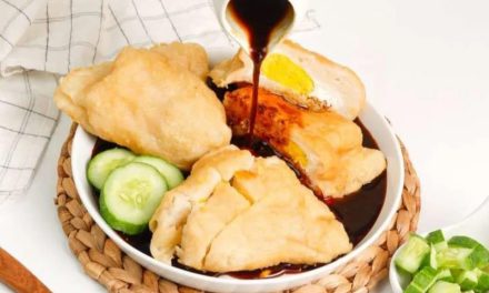 Pempek: Kuliner Tradisional Dengan Cita Rasa Asam Manis Pedas