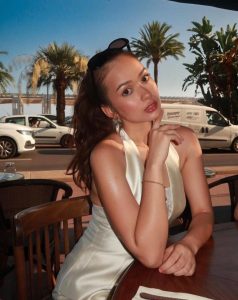 Rebecca Klopper Di Nice Prancis, Pesonanya Bikin Terpana