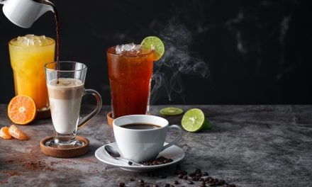 Dada Sering Terasa Panas Setelah Minum? Bisa Jadi Efek Kafein