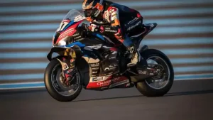Berdarah Ambon! Michael Van Der Mark Bawa BMW Cetak Sejarah