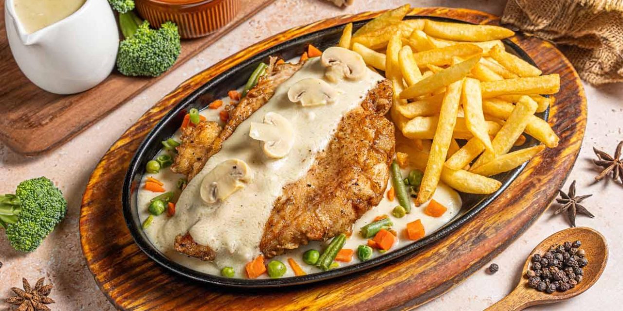 Gurih Maksimal! Chicken Steak Saus Mushroom Yang Creamy
