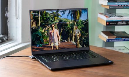 Visual Makin Memukau! Razer Blade 16 2026 Usung OLED 240 Hz